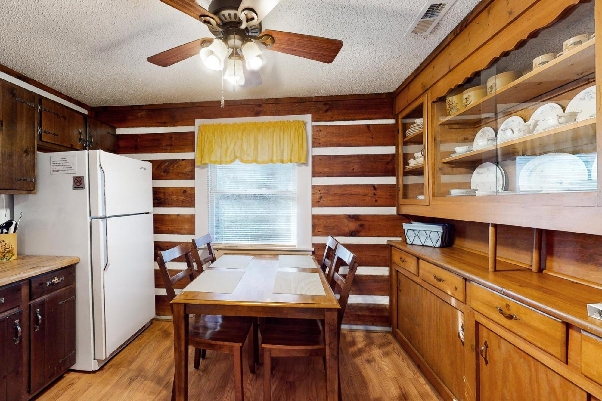 2 Bed 2 Bath Vacation Home In Whittier II ภายนอก รูปภาพ