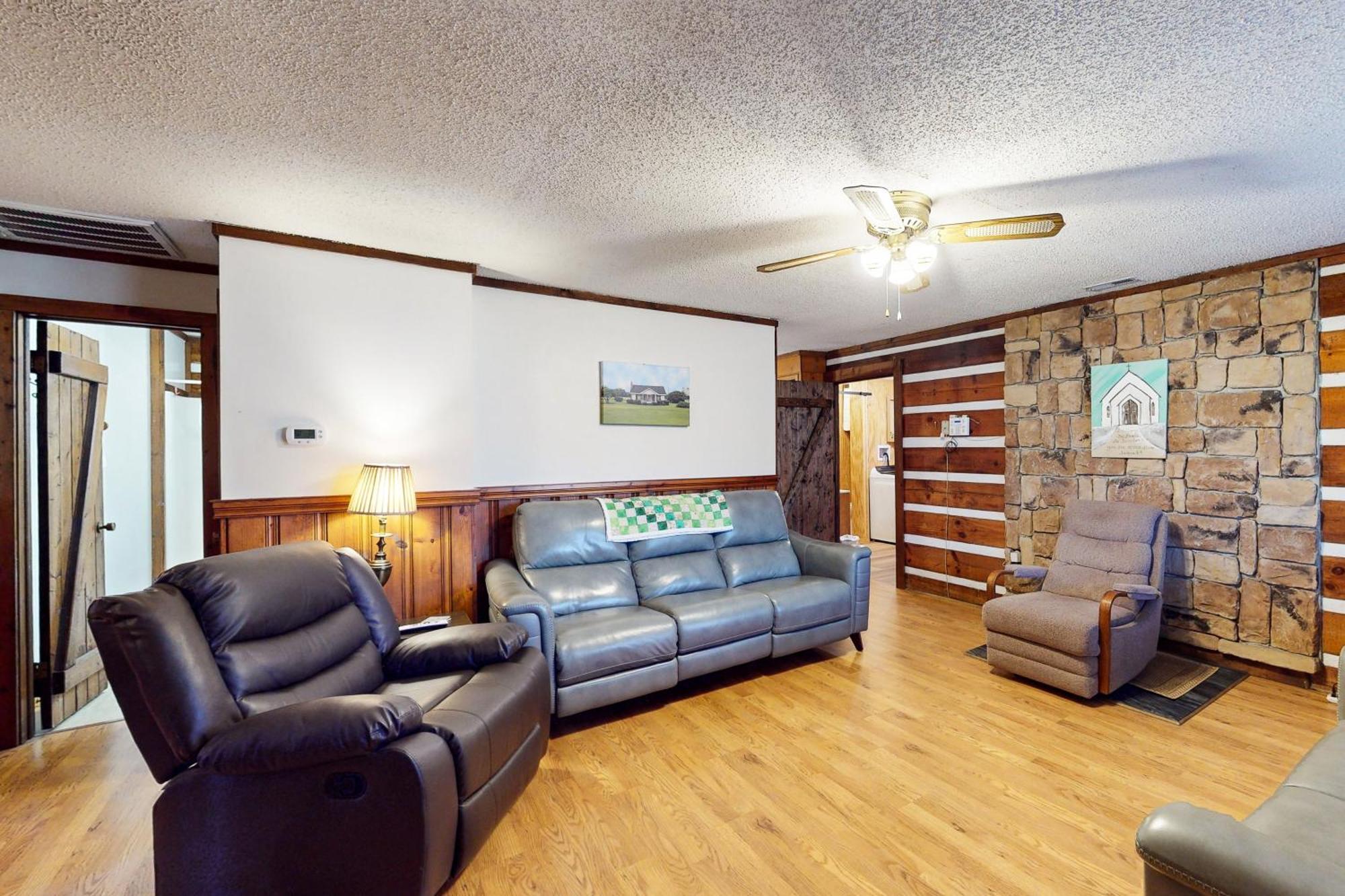 2 Bed 2 Bath Vacation Home In Whittier II ภายนอก รูปภาพ