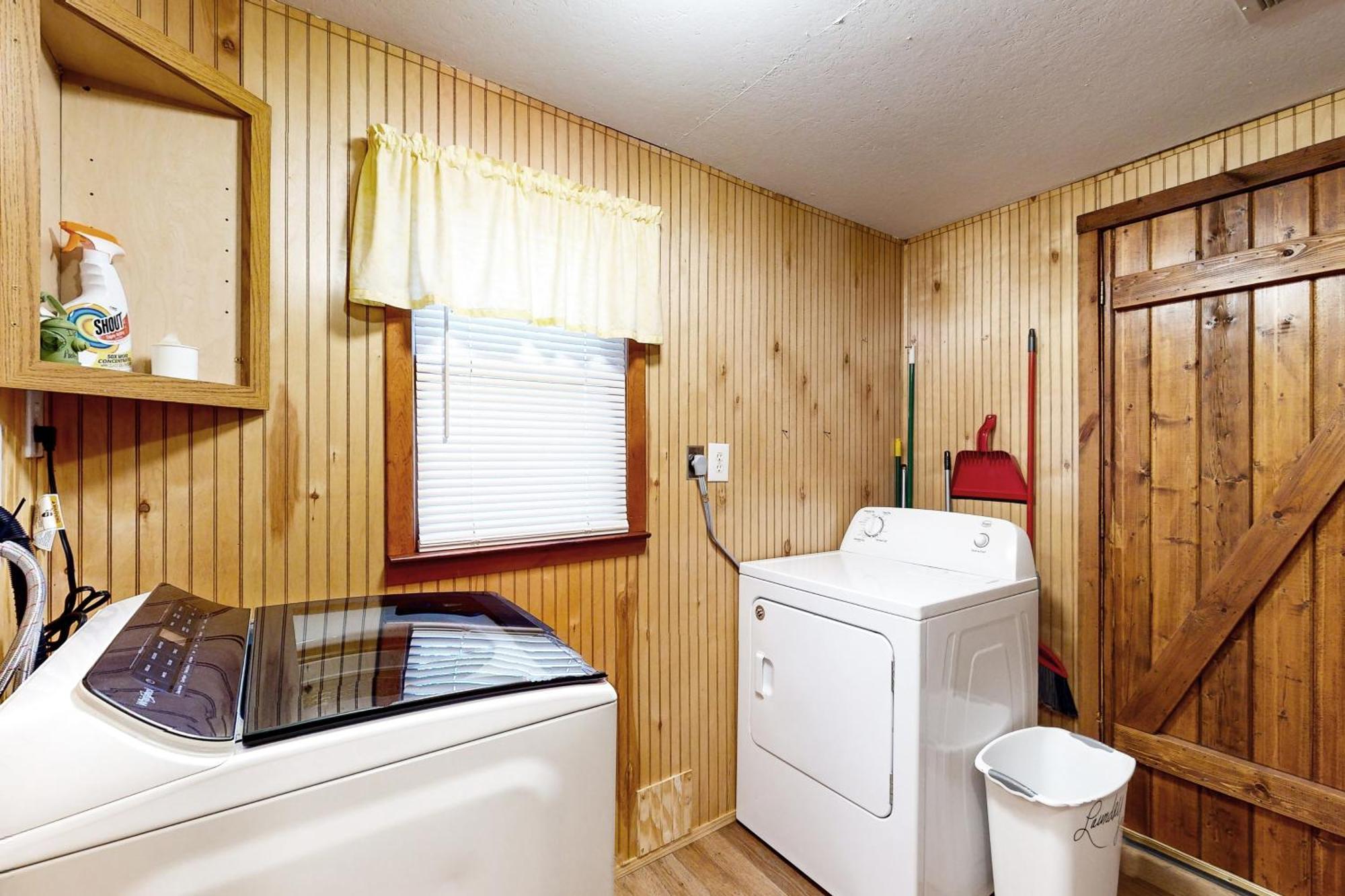 2 Bed 2 Bath Vacation Home In Whittier II ภายนอก รูปภาพ